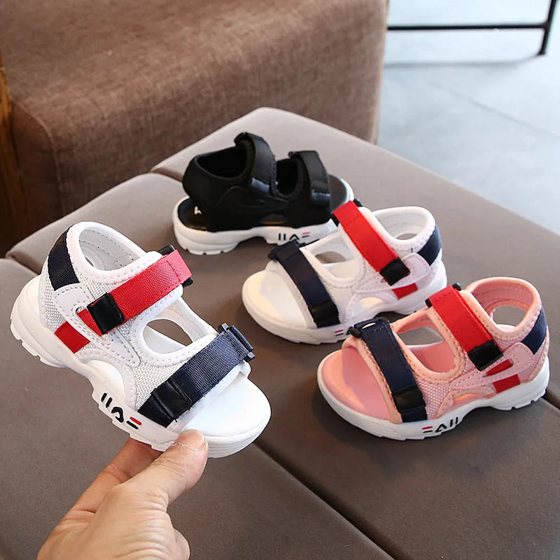 Girls Boys Children Sandals Lightweight Kids Shoes Children Beach Sandals New Non-slip Soft Bottom Breathable Girls Boys Shoes