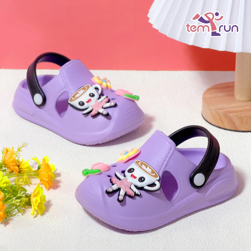 Girls' Slippers with Cute Charms Summer Garden Shoes Beach Sandals Non-slip Breathable Clogs for Girls Indoor & Outdoor Footwear