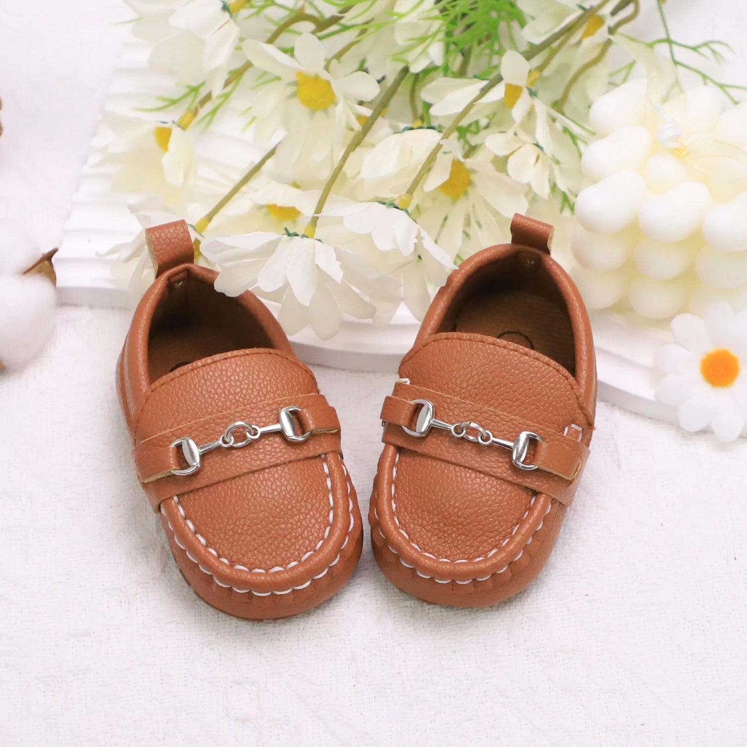 Spring and Autumn Baby Walking Shoes, Unisex Baby Loafers, British Style Small Leather Shoes, Classic and Simple