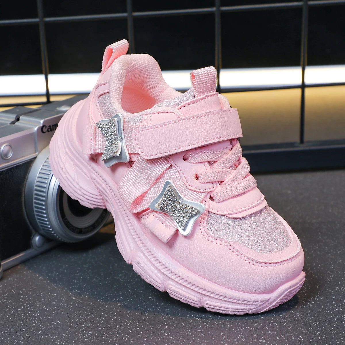 Fashionable Casual Shoes for Boys and Girls, Comfortable Sneakers with Velcro and Sequins, Solid Color Children's Shoes