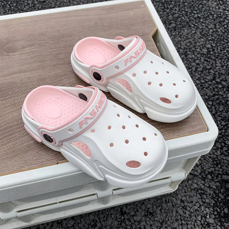 Children's Croc Shoes Summer New Style Boys' Non-Slip Soft Sole Sandals for Older Boys and Girls Two-Way Wear Slippers
