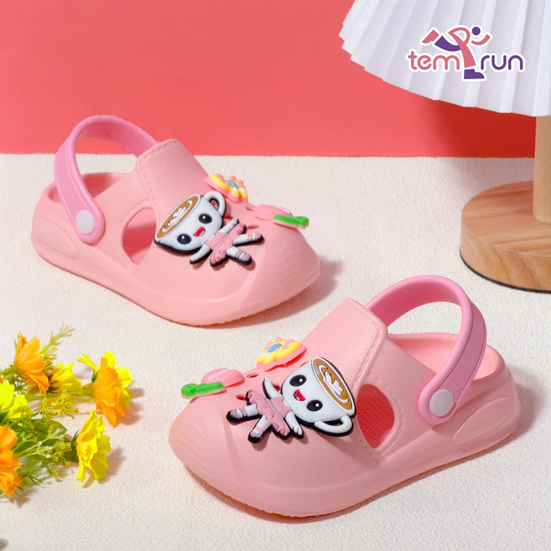 Girls' Slippers with Cute Charms Summer Garden Shoes Beach Sandals Non-slip Breathable Clogs for Girls Indoor & Outdoor Footwear