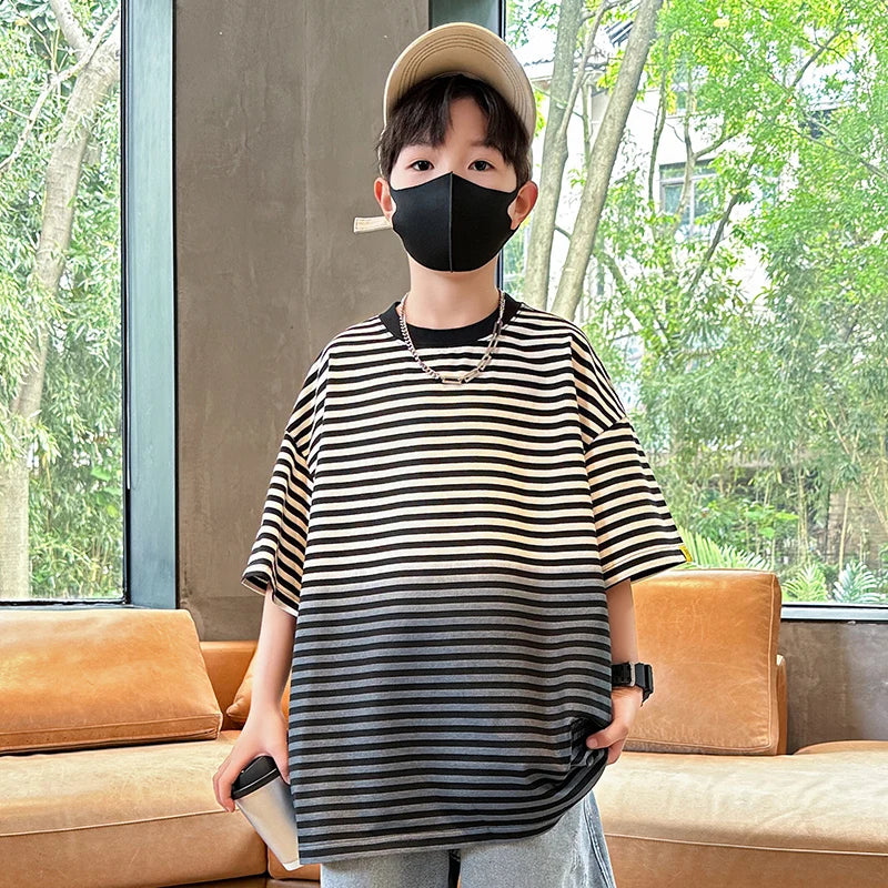 New Boys Shorts Sleeve Striped T-Shirt For Kids Luxury Clothes Casual Cotton Gradient Tshirts Children Summer Tee Top Outfits