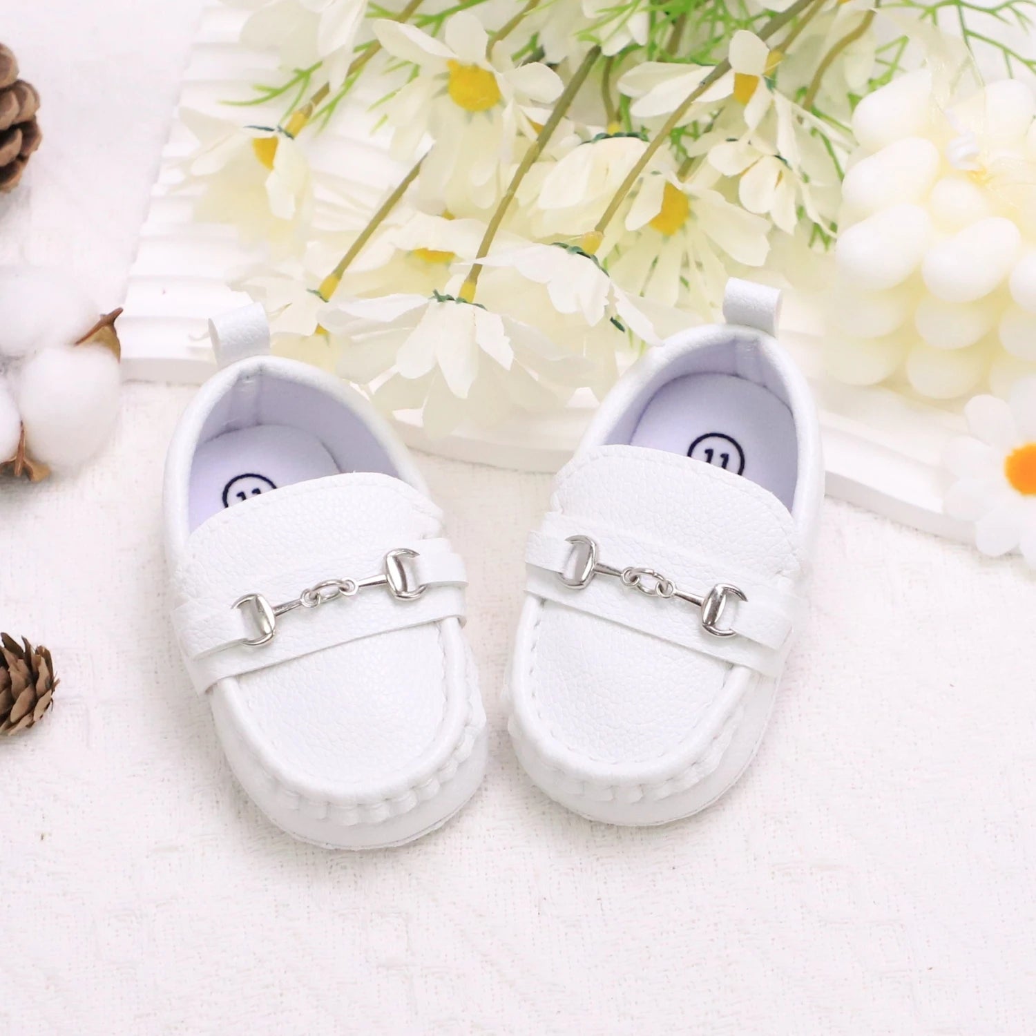 Spring and Autumn Baby Walking Shoes, Unisex Baby Loafers, British Style Small Leather Shoes, Classic and Simple