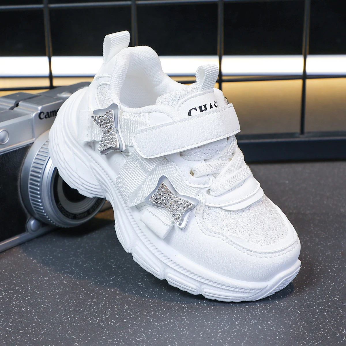 Fashionable Casual Shoes for Boys and Girls, Comfortable Sneakers with Velcro and Sequins, Solid Color Children's Shoes