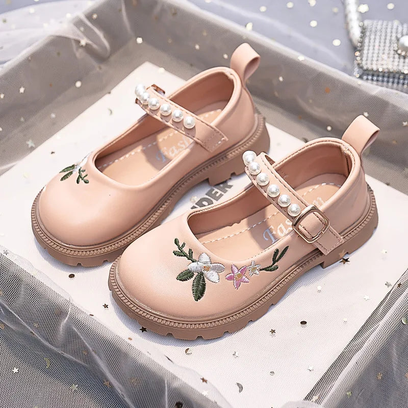 Girls Embroidery Princess Shoes 2024 Spring and Autumn Soft Bottom Children's Baby Leather Shoes Little Girl Shallow Mouth Shoes