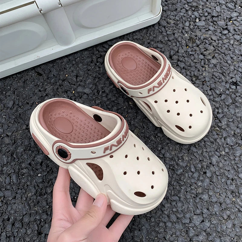 Children's Croc Shoes Summer New Style Boys' Non-Slip Soft Sole Sandals for Older Boys and Girls Two-Way Wear Slippers
