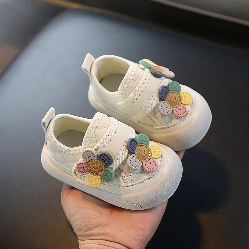 Baby Walking Shoes with Sweet Flowers Kids Casual Shoes Toes Capped 2026 Brand New Toddler Flat Shoes Round Toes Soft Non-slip
