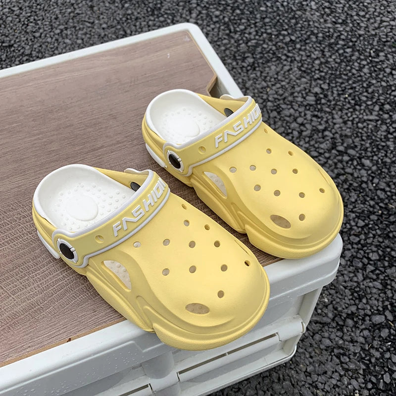 Children's Croc Shoes Summer New Style Boys' Non-Slip Soft Sole Sandals for Older Boys and Girls Two-Way Wear Slippers