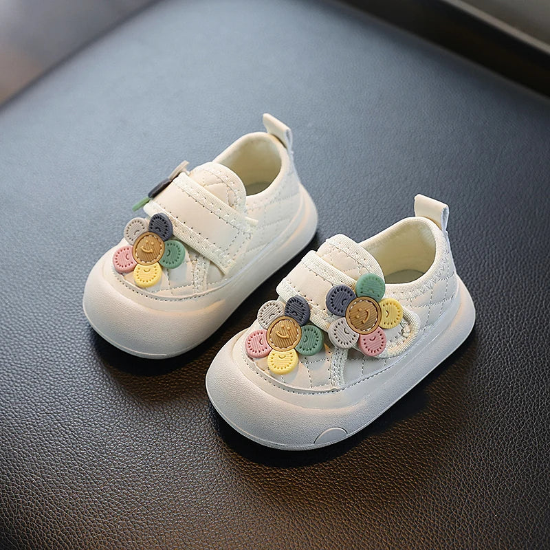 Baby Walking Shoes with Sweet Flowers Kids Casual Shoes Toes Capped 2026 Brand New Toddler Flat Shoes Round Toes Soft Non-slip