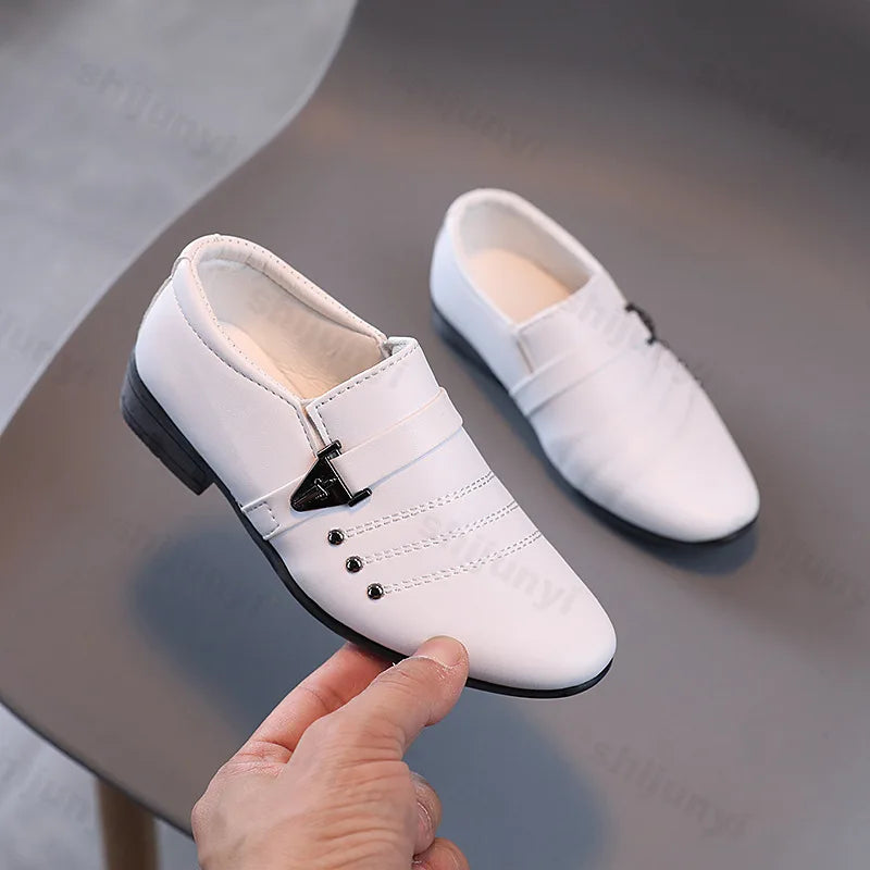 Children Boys Leather Shoes 2026 New Retro Fashion Non-slip Pointed Toe Dress Shoes British Style Performance Kids Oxford Shoes
