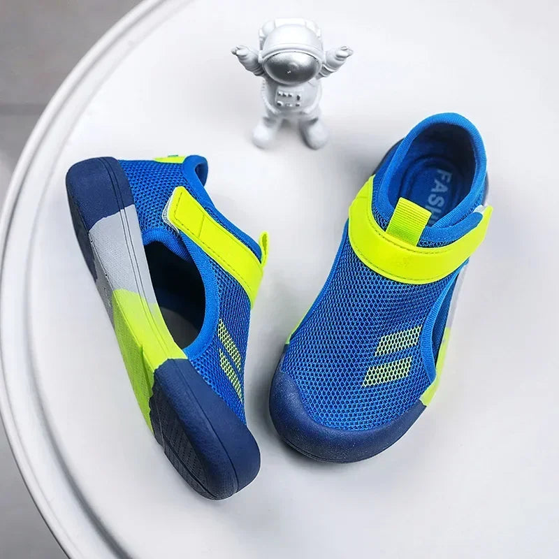Boys Beach Sandals 2025 New Summer Children Casual Shoes Kids Lightweight Closed Toe Baby Sport Sandals for Girls Eu Size 23-36