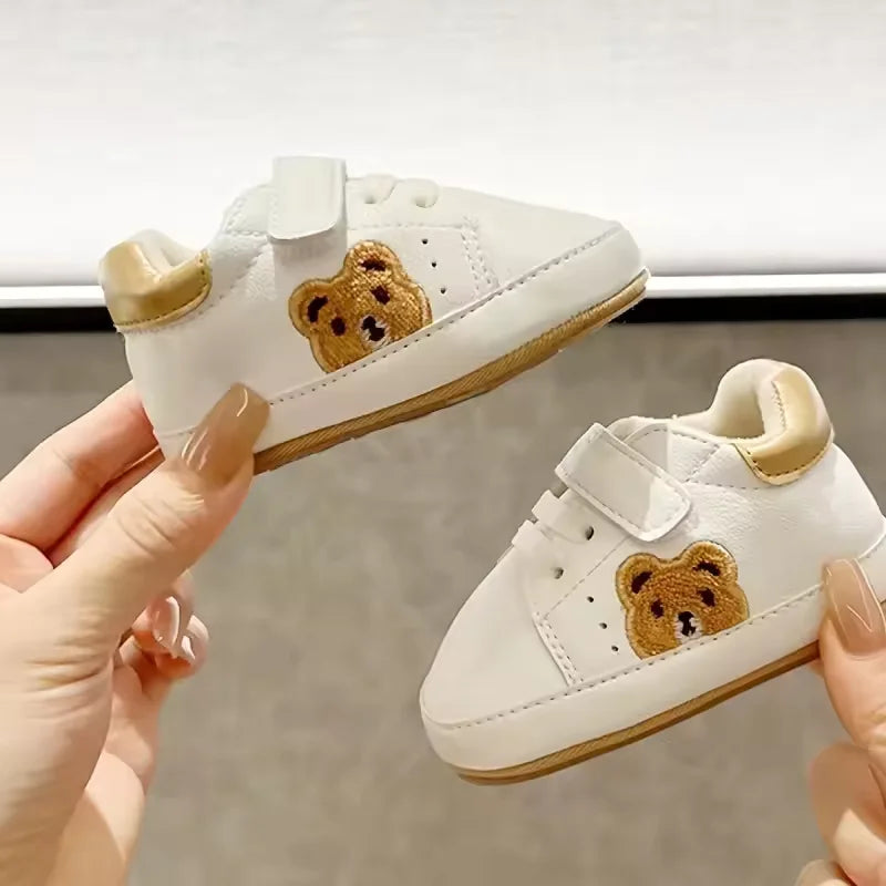 Boys and Girls Panda Sports Shoes in Spring and Autumn Seasons Children's Fashion Sports Tablet Baby Shoes from 0 to 18 Months