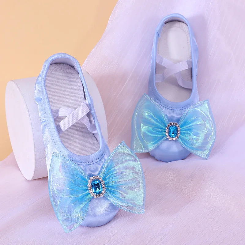 Girls' dance shoes Soft soled exercise shoes Children's ballet baby dance shoes Cute stage show cat PAWS