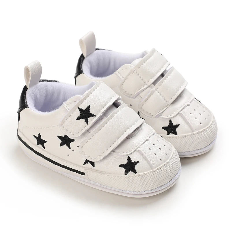 Baby Shoes for Girls and Boys with Love Embroidery 0-12 Months Fashion Baby Shoes Prewalker for Girls and Boys