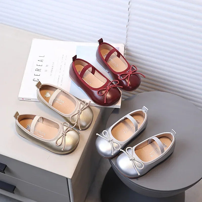 Girls Dance Shoes Round Toes Simple Bow Kids Leather Shoes Slip-on Soild Color Versatile 2025 Brand New Children Flats MaryJanes