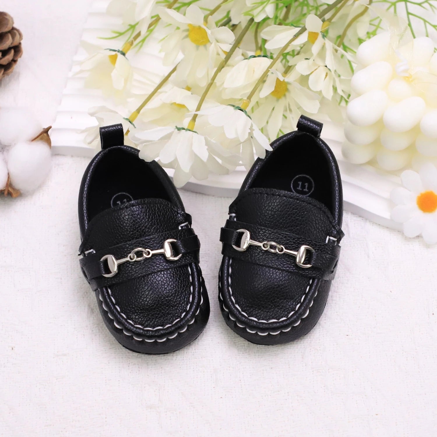Spring and Autumn Baby Walking Shoes, Unisex Baby Loafers, British Style Small Leather Shoes, Classic and Simple