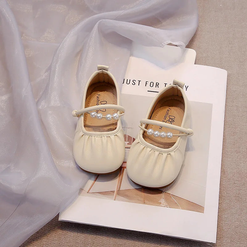 Girls Dance Shoes Soft Bottom Sweet Pleated Children Flats Elegant Round Toes 2025 Autumn New Kids Princess Shoes Pu Leather
